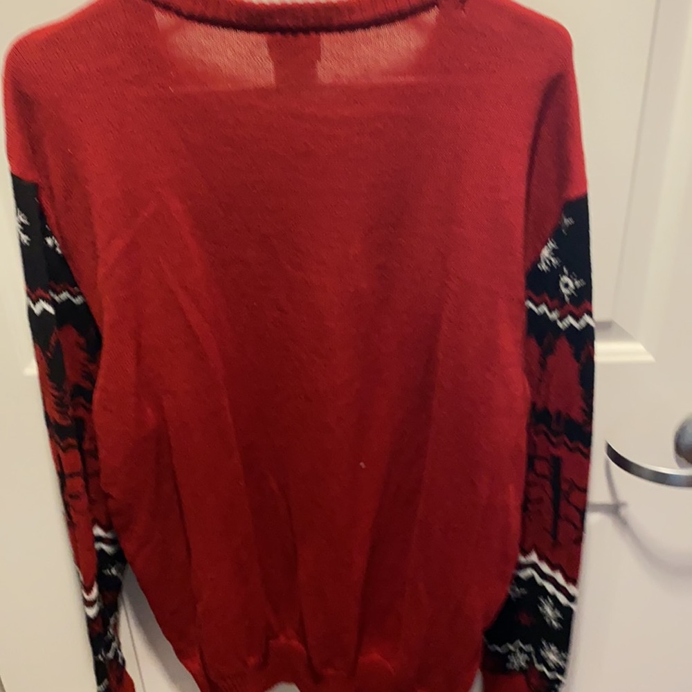 Sweater - Picture 4 of 4